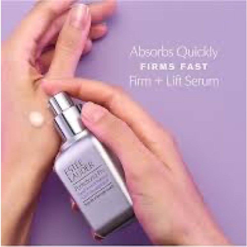 Estée Lauder
Perfectionist Pro Rapid Firm + Lift Treatment - Picture 6 of 16